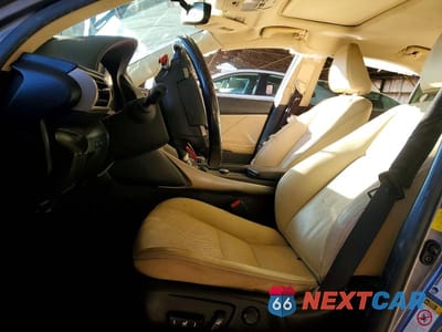 Zdjęcie 7 z 13 samochodu: 2016 LEXUS IS 200T VIN:JTHBA1D29G5025207 - miniatura