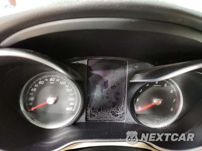 Zdjęcie 9 z 12 samochodu: 2015 MERCEDES-BENZ C 300 4MATIC VIN:55SWF4KB5FU083769 - miniatura