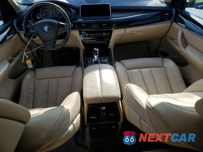 Zdjęcie 8 z 12 samochodu: 2014 BMW X5 XDRIVE50I VIN:5UXKR6C50E0J71670 - miniatura