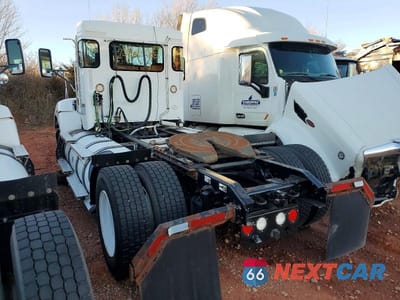 Trzecie zdjęcie samochodu z tyłu: 2017 KENWORTH CONSTRUCTION T400 VIN:3BKBA28X0HF158957 - miniatura