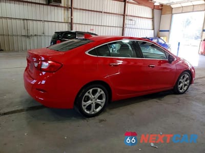 Trzecie zdjęcie samochodu z tyłu: 2018 CHEVROLET CRUZE PREMIER VIN:1G1BF5SM3J7168303 - miniatura