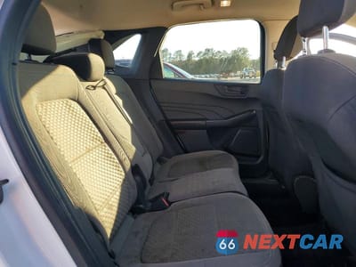 Zdjęcie 11 z 14 samochodu: 2022 FORD ESCAPE SE VIN:1FMCU0G64NUB68733 - miniatura