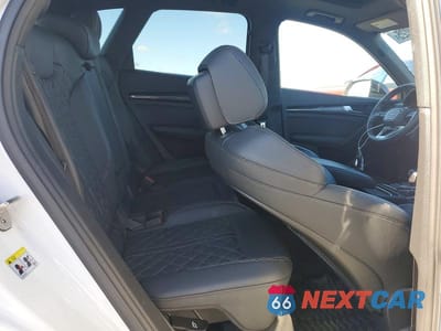 Zdjęcie 11 z 13 samochodu: 2023 AUDI SQ5 PRESTIGE VIN:WA1C4AFY6P2147503 - miniatura