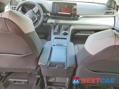 Zdjęcie 8 z 13 samochodu: 2024 TOYOTA SIENNA XSE VIN:5TDDRKEC1RS215290 - miniatura