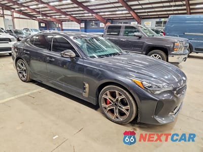 Czwarte zdjęcie samochodu z boku: 2019 KIA STINGER GT VIN:KNAE35LC9K6051624 - miniatura