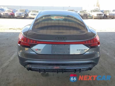 Zdjęcie 6 z 12 samochodu: 2024 AUDI RS E-TRON GT VIN:WAUBHBFW1R7900657 - miniatura