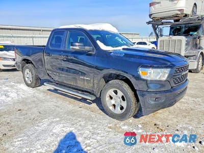 Czwarte zdjęcie samochodu z boku: 2022 RAM 1500 BIG HORN/LONE STAR VIN:1C6SRFBT3NN164353 - miniatura