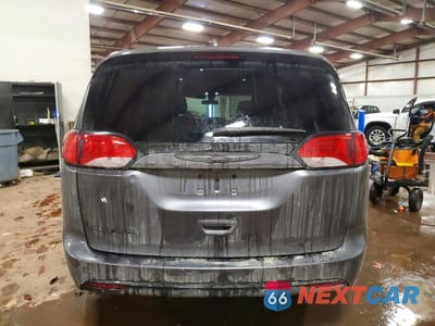 Zdjęcie 6 z 12 samochodu: 2018 CHRYSLER PACIFICA TOURING L VIN:2C4RC1BG3JR322315 - miniatura