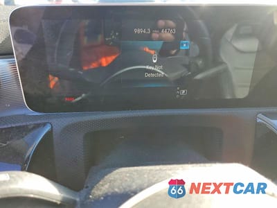 Zdjęcie 9 z 12 samochodu: 2020 MERCEDES-BENZ CLA 250 4MATIC VIN:W1K5J4HB8LN083562 - miniatura