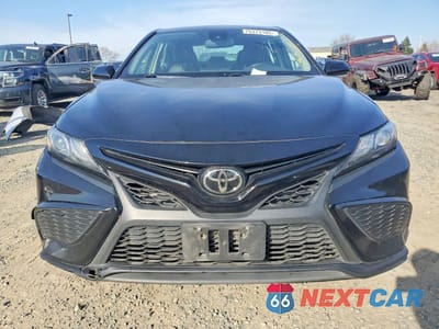Piąte zdjęcie samochodu w środku: 2023 TOYOTA CAMRY SE NIGHT SHADE VIN:4T1T11AK5PU756938 - miniatura