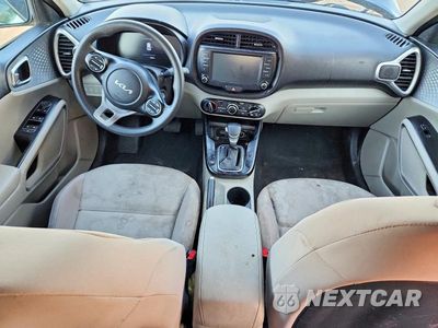 Zdjęcie 8 z 12 samochodu: 2023 KIA SOUL LX VIN:KNDJ23AU3P7187382 - miniatura