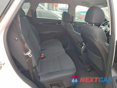 Zdjęcie 11 z 12 samochodu: 2018 KIA SORENTO LX VIN:5XYPG4A36JG381830 - miniatura
