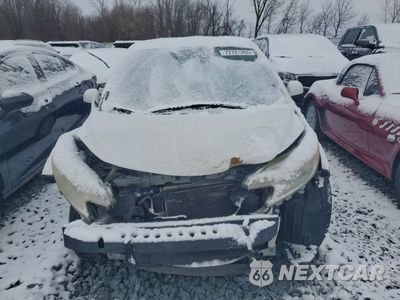 Piąte zdjęcie samochodu w środku: 2014 NISS VERSA NOTE S VIN:3N1CE2CP0EL352382 - miniatura