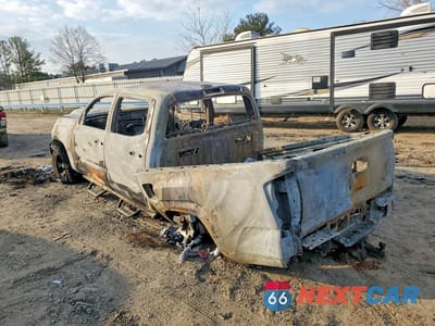 Drugie zdjęcie samochodu z przodu: 2019 TOYOTA TACOMA DOUBLE CAB VIN:5TFCZ5AN2KX195717 - miniatura