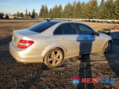 Trzecie zdjęcie samochodu z tyłu: 2010 MERCEDES-BENZ C 300 4MATIC VIN:WDDGF8BB5AF401638 - miniatura
