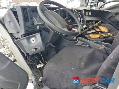 Zdjęcie 8 z 13 samochodu: 2020 ISUZU NRR VIN:JALE5W168L7300778 - miniatura