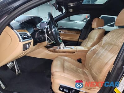 Zdjęcie 7 z 13 samochodu: 2017 BMW 750 XI VIN:WBA7F2C56HG422631 - miniatura