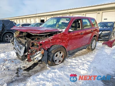 2012 FORD ESCAPE XLS 1FMCU0C72CKC78896 - główne zdjęcie licytacji z USA - miniatura