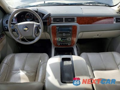 Zdjęcie 8 z 12 samochodu: 2011 CHEVROLET TAHOE K1500 LT VIN:1GNSKBE05BR211532 - miniatura
