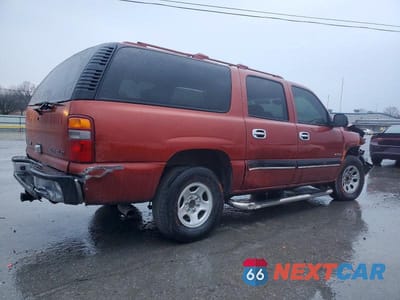 Trzecie zdjęcie samochodu z tyłu: 2001 CHEVROLET SUBURBAN C1500 VIN:3GNEC16T51G126914 - miniatura
