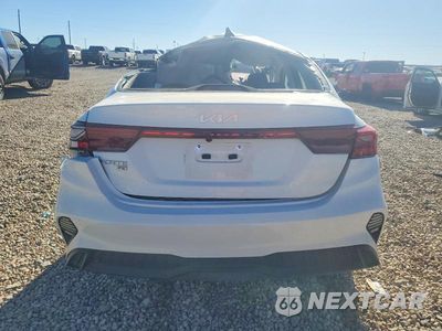 Zdjęcie 6 z 12 samochodu: 2024 KIA FORTE LX VIN:3KPF24ADXRE811581 - miniatura