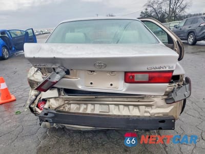 Zdjęcie 6 z 12 samochodu: 1998 TOYOTA CAMRY CE VIN:4T1BG22K1WU358672 - miniatura