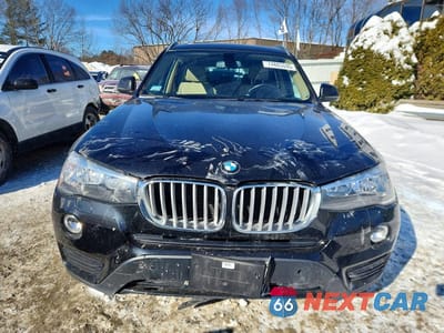 Piąte zdjęcie samochodu w środku: 2017 BMW X3 XDRIVE28I VIN:5UXWX9C30H0T17917 - miniatura