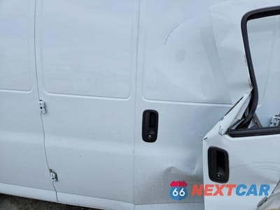 Zdjęcie 11 z 15 samochodu: 2020 GMC SAVANA G3500 VIN:1GTZ7HFG0L1190628 - miniatura