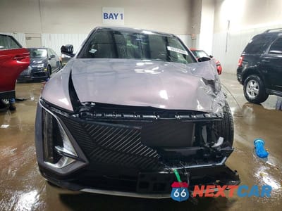 Piąte zdjęcie samochodu w środku: 2025 CADILLAC LYRIQ LUXURY VIN:1GYKPRRL1SZ315694 - miniatura