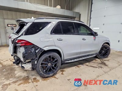 Trzecie zdjęcie samochodu z tyłu: 2024 MERCEDES-BENZ GLE 580 4MATIC VIN:4JGFB8FB8RB226019 - miniatura