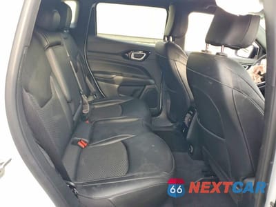 Zdjęcie 11 z 12 samochodu: 2024 JEEP COMPASS LATITUDE VIN:3C4NJDBN6RT146423 - miniatura