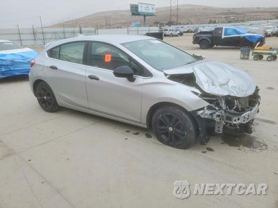 Czwarte zdjęcie samochodu z boku: 2019 CHEVROLET CRUZE LT VIN:3G1BE6SM2KS527748 - miniatura