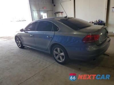 Drugie zdjęcie samochodu z przodu: 2012 VOLKSWAGEN PASSAT SE VIN:1VWBH7A30CC022602 - miniatura