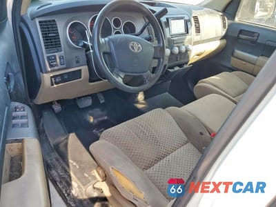 Zdjęcie 8 z 11 samochodu: 2013 TOYOTA TUNDRA DOUBLE CAB SR5 VIN:5TFRY5F17DX146115 - miniatura