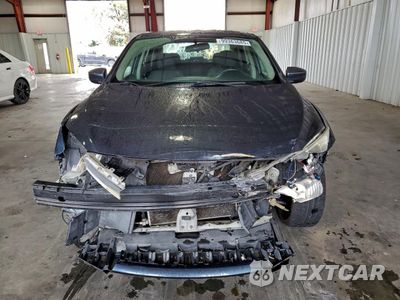 Piąte zdjęcie samochodu w środku: 2013 NISSAN SENTRA S VIN:3N1AB7AP3DL621702 - miniatura