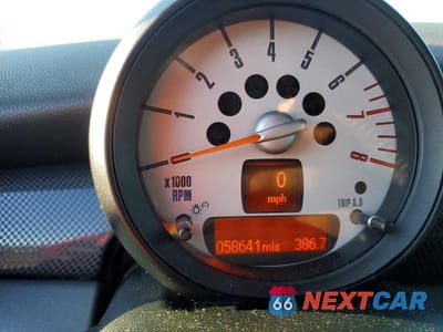 Zdjęcie 9 z 12 samochodu: 2011 MINI COOPER S CLUBMAN VIN:WMWZG3C56BTY36387 - miniatura