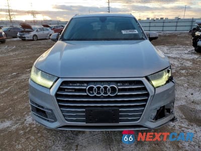 Piąte zdjęcie samochodu w środku: 2019 AUDI Q7 PREMIUM PLUS VIN:WA1LAAF76KD019808 - miniatura