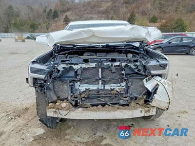 Piąte zdjęcie samochodu w środku: 2024 TOYOTA TUNDRA DOUBLE CAB SR VIN:5TFKB5GD3RX002547 - miniatura