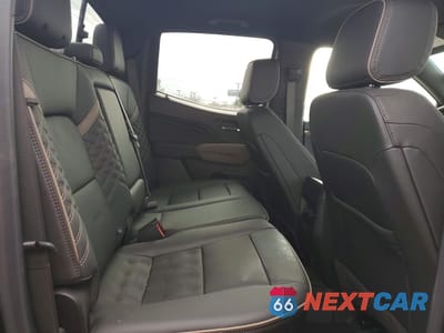 Zdjęcie 10 z 12 samochodu: 2026 GMC CANYON DENALI VIN:1GTP2FEK6T1131860 - miniatura