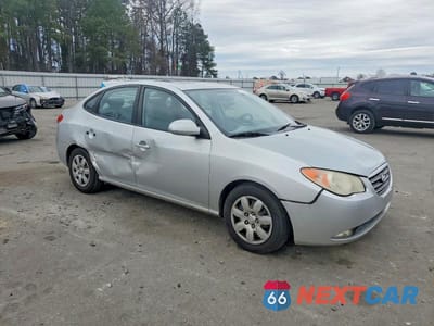Czwarte zdjęcie samochodu z boku: 2008 HYUNDAI ELANTRA GLS VIN:KMHDU46D58U430954 - miniatura