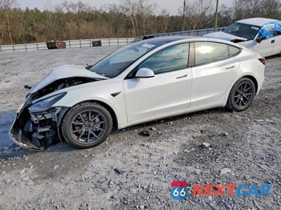 2023 TESLA MODEL 3 5YJ3E1EB0PF388096 - główne zdjęcie licytacji z USA - miniatura
