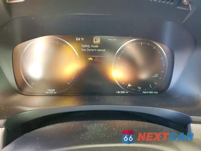 Zdjęcie 9 z 11 samochodu: 2020 VOLVO S90 T6 R-D VIN:LVYA22MTXLP175343 - miniatura