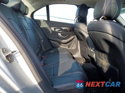 Zdjęcie 10 z 12 samochodu: 2017 MERCEDES-BENZ C 300 4MATIC VIN:55SWF4KBXHU206839 - miniatura