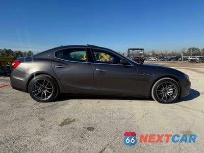 Zdjęcie 12 z 13 samochodu: 2017 MASERATI GHIBLI VIN:ZAM57XSA9H1206127 - miniatura