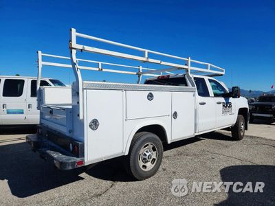 Trzecie zdjęcie samochodu z tyłu: 2019 CHEVROLET SILVERADO 2500HD EXT. CAB UTILITY / SERVICE TRUCK VIN:2GB2CREG0K1184149 - miniatura
