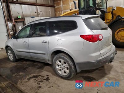 Drugie zdjęcie samochodu z przodu: 2011 CHEV TRAVERSE LS VIN:1GNKVFEDXBJ303588 - miniatura