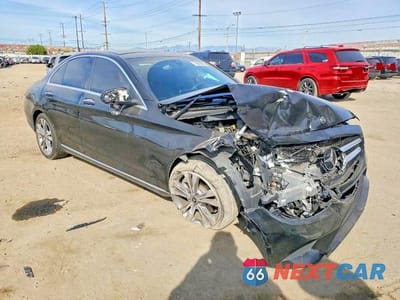 Czwarte zdjęcie samochodu z boku: 2020 MERCEDES-BENZ C 300 VIN:WDDWF8DB0LR526735 - miniatura