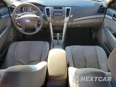 Zdjęcie 8 z 12 samochodu: 2009 HYUNDAI SONATA GLS VIN:5NPET46C59H483796 - miniatura