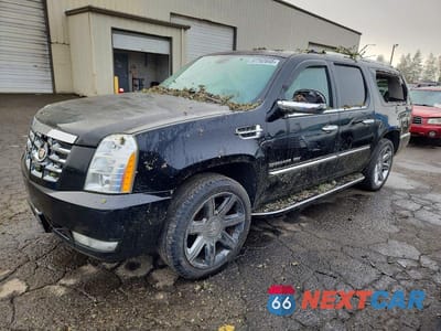 2013 CADILLAC ESCALADE ESV LUXURY 1GYS4HEF9DR292588 - główne zdjęcie licytacji z USA - miniatura