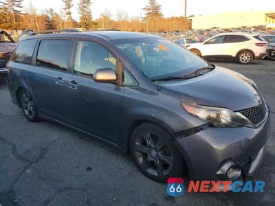 Czwarte zdjęcie samochodu z boku: 2011 TOYOTA SIENNA SPORT VIN:5TDXK3DC5BS105194 - miniatura